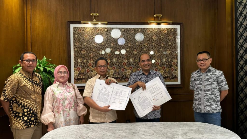 Kembangkan Layanan, Bank Lampung Gandeng PT Pos Indonesia 1 BL7