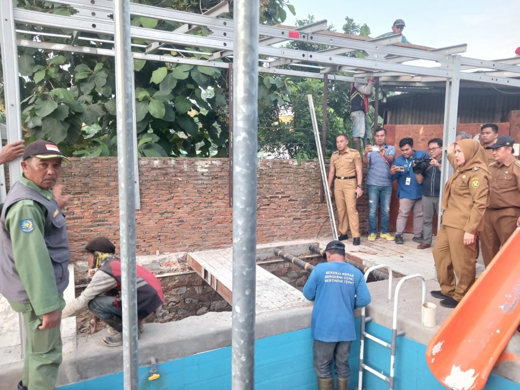 Tinjau Lokasi Banjir, Walikota Bandar Lampung Temukan Kolam Renang Liar di Atas Sungai 1 IMG 20250409 WA0035