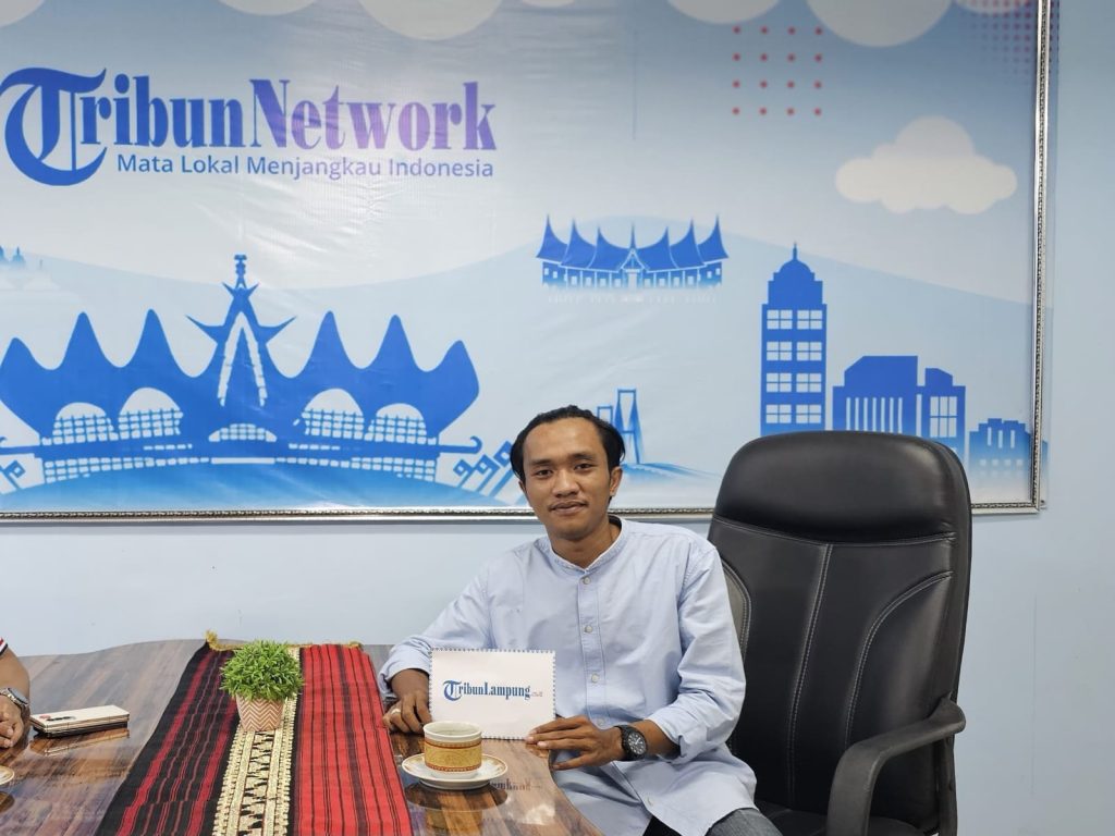 Riyo Pratama, Jurnalis Tribun Lampung, Raih Beasiswa Bergengsi BRI Fellowship Journalism 2025 1 56c19142 3e7e 4114 8abc 12be6c16f365