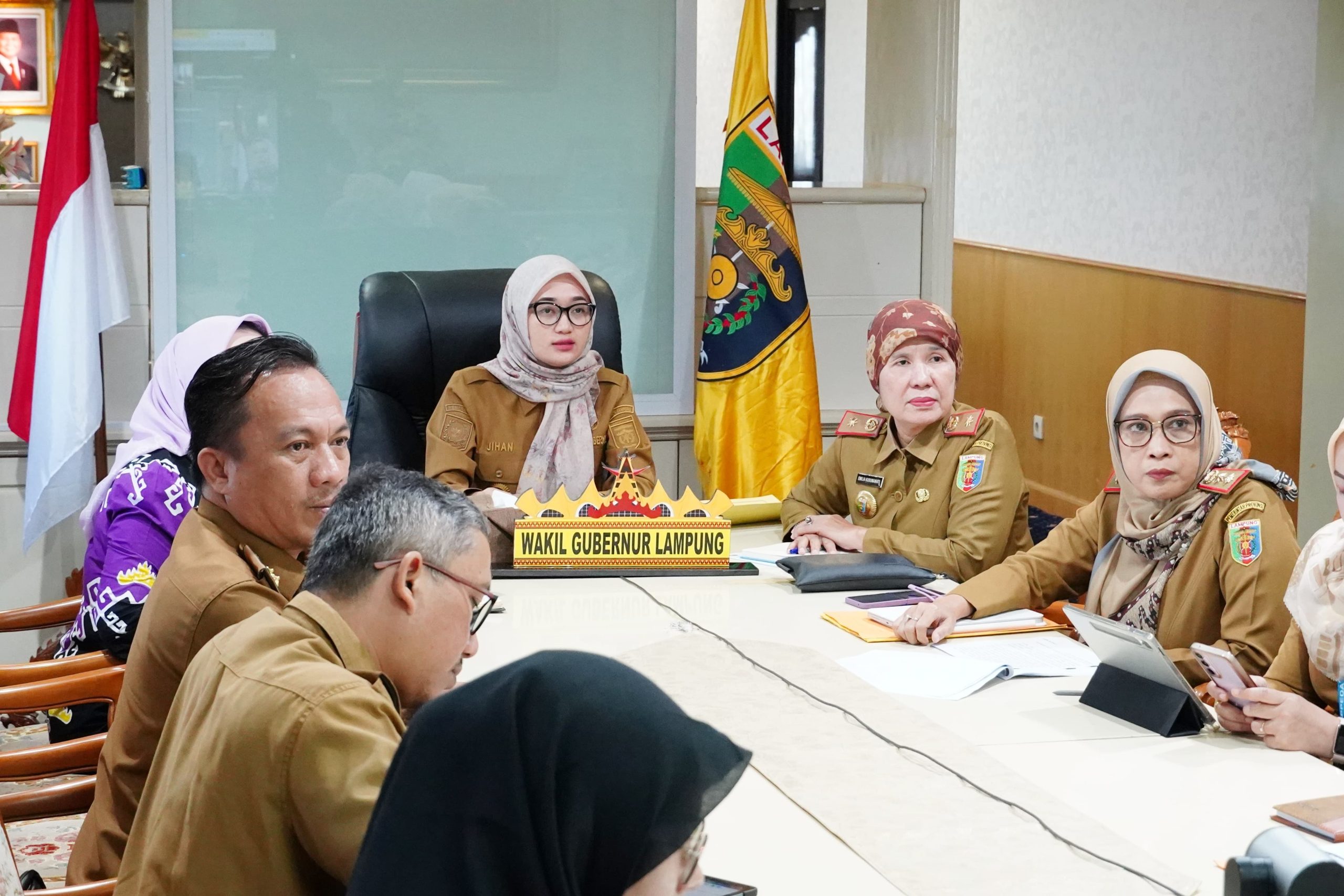 E0SwExuaaEgeHwJyNjAEdEjEgDaJuPkvyXuy38mL scaled