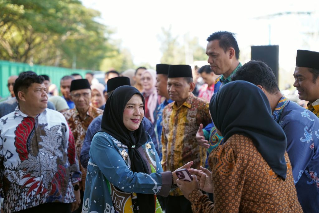 Bunda Eva Pastikan Jalan Tirtayasa Dibangun Tahun Ini 1 IMG 20250506 WA0002