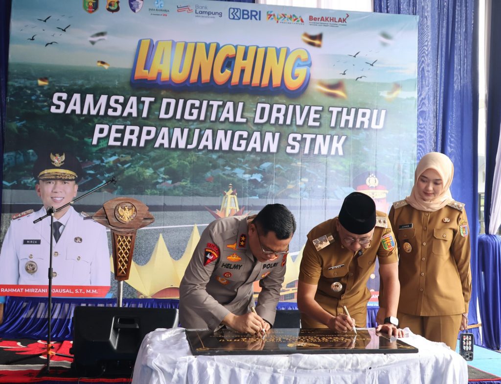 Lampung Luncurkan Samsat Digital Drive Thru, Gubernur Mirza: "Pelayanan Sekarang Gak Pakai Drama" 1 QlJYxukFQphlPNpwAjThd9AosyYD3LoPqECWHZsu scaled e1748406024528