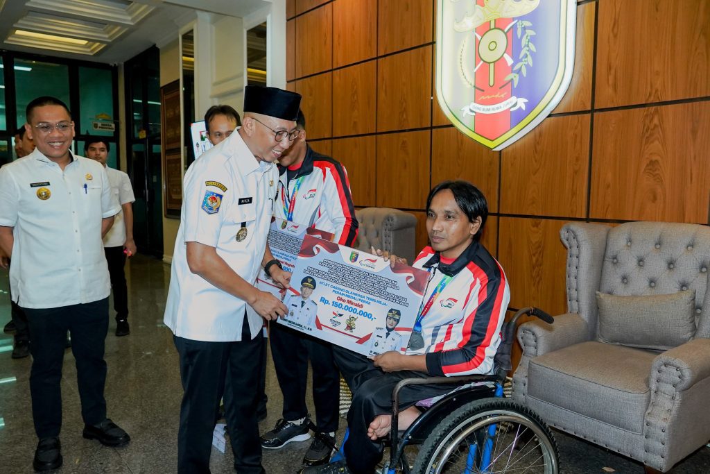 Lampung Bangga! Atlet Disabilitas Raih Medali dan Bonus Besar di Peparnas XVII 1 UPSzXIDaAuRypSYHRbqhOkdYyVcsUgUqXcTV7lTW