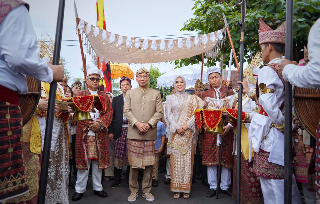 Gubernur Lampung Resmi Tempati Mahan Agung, Gelar Prosesi Adat Ngantak Gubernur Buka Belangan 1 oJMApV4GcTq19t8tMrSndnoZB5Xff8JqwsoHGURa scaled e1766116762474
