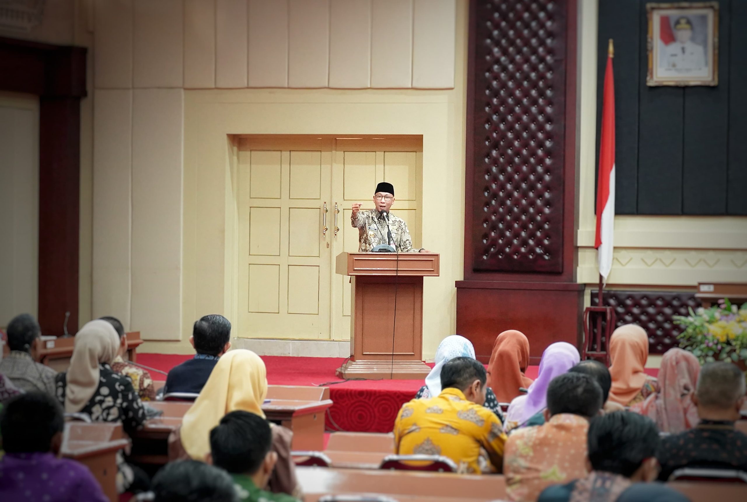 Gubernur Dorong ASN Lampung Tingkatkan Kualitas Pelayanan Publik 1 Menuju Pelayanan Publik Prima Gubernur Lampung Pimpin Langkah Perubahan scaled