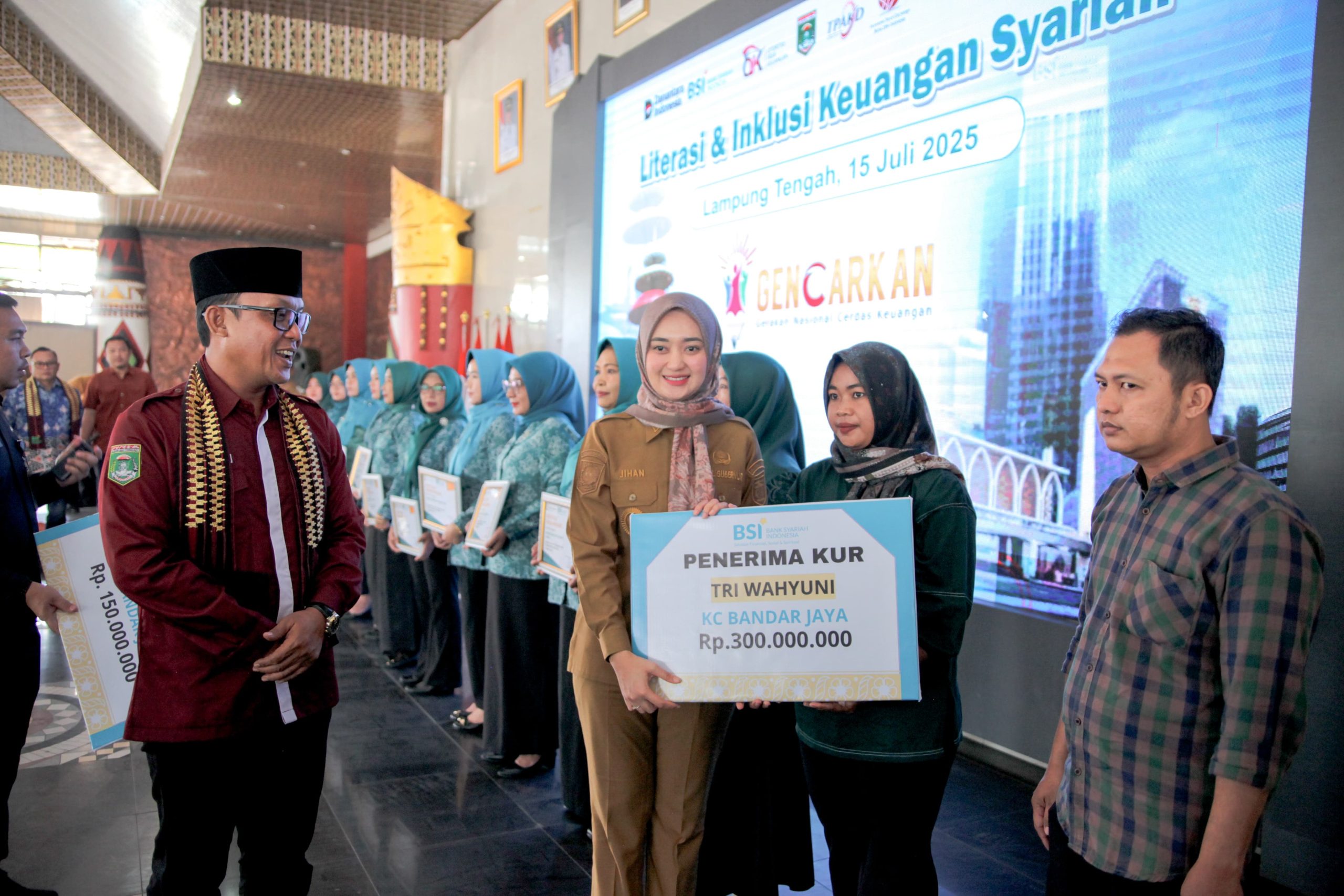 GENCARKAN, Pemprov Lampung Bidik Inklusi Keuangan 97% di 2045 1 Pemprov Lampung Dorong Literasi Keuangan Syariah dan Pasar Modal Lewat GENCARKAN scaled