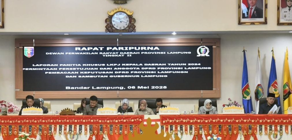 DPRD Lampung Kawal Transparansi LKPJ 2024, Dorong Perbaikan Kinerja Pemerintah Daerah 4 Rapat Paripurna DPRD Provinsi Lampung Pembicaraan Tingkat II e1756265038135