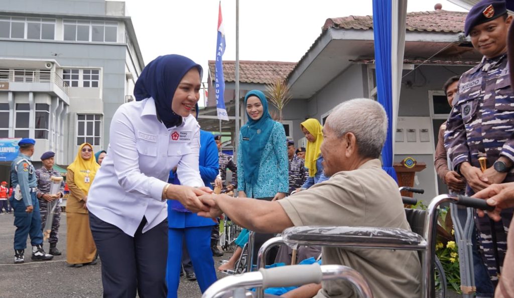 Sinergi PMI dan TNI AL: Donor Darah, Bazar Murah, dan Layanan Kesehatan untuk Warga Panjang 1 Gerakan Pangan Murah Layanan Kesehatan dan Donor Darah Warnai Perayaan HUT PMI dan TNI AL e1758426157724