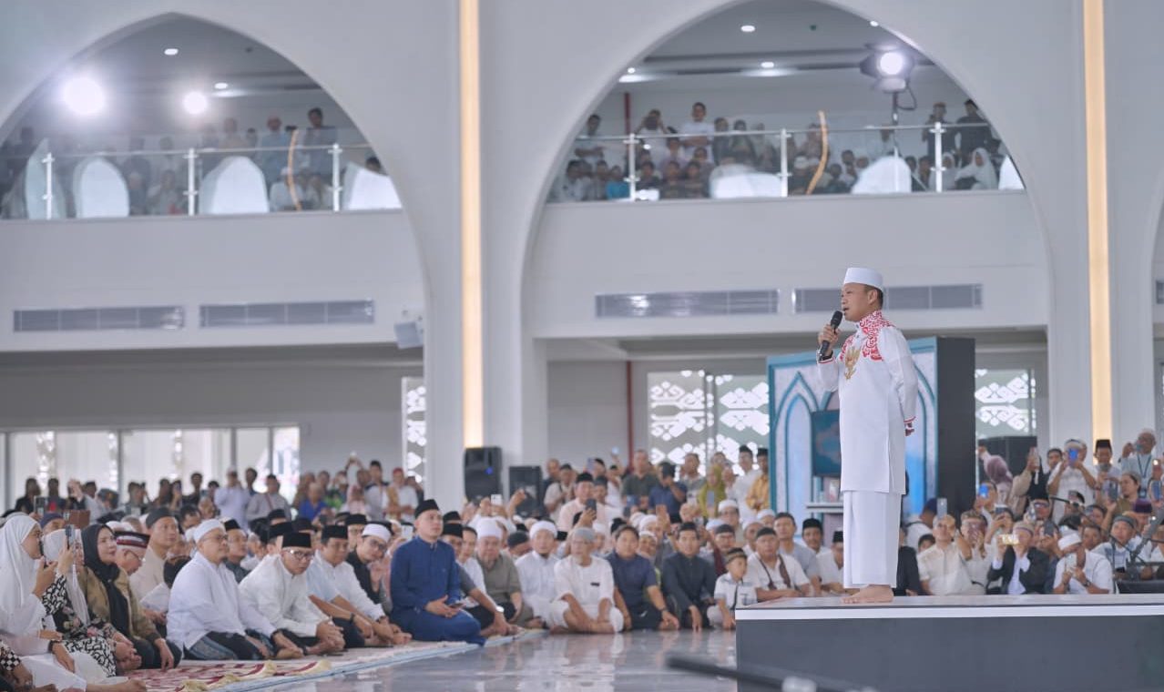 Gubernur Lampung Hadiri Acara Damai Indonesiaku di Masjid Raya Al-Bakrie 1 Gubernur Rahmat Mirzani Djausal Ikuti Dakwah Damai Indonesiaku e1758362072568