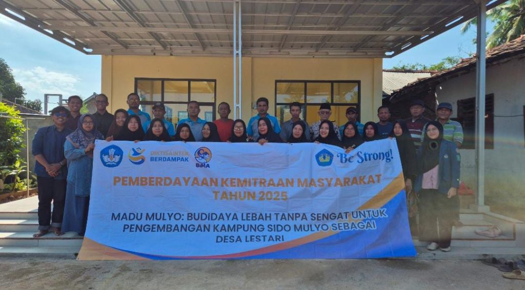 Unila Dorong Desa Lestari lewat Budidaya Lebah Tanpa Sengat 1 Tim Dosen FMIPA Unila Dorong Desa Lestari Lewat Budidaya Lebah Tanpa Sengat di Lampung Tengah