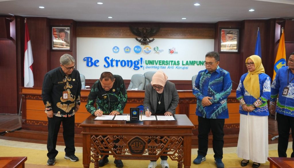 Universitas Lampung Unila dan Pemerintah Kabupaten Tulang Bawang Tuba menandatangani nota kesepahaman MoU