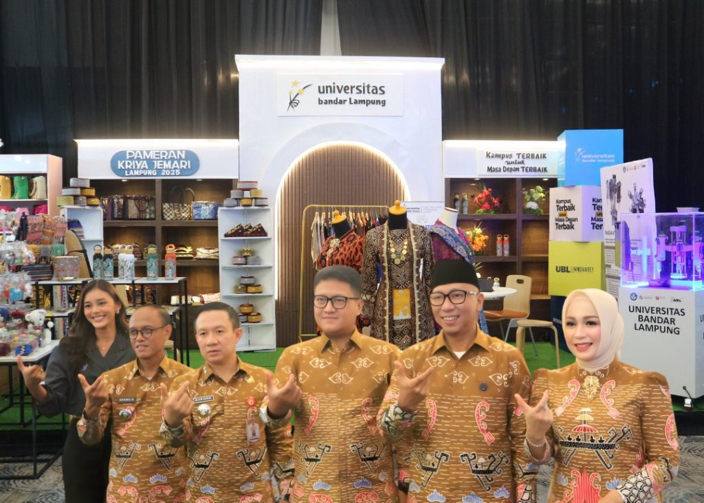 UBL Berpartisipasi Aktif Dukung Ekonomi Kreatif dan UMKM 1 Gambar WhatsApp 2025 11 21 pukul 20.52.40 1f5489ec e1763789356960