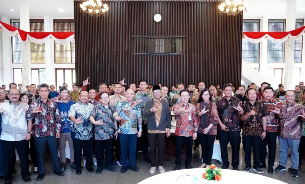 Gubernur Lampung Inisiasi Coffee Morning dengan Dunia Usaha 1 Gubernur Mirza Ajak Dunia Usaha Bersinergi Bangun Ekonomi Lampung
