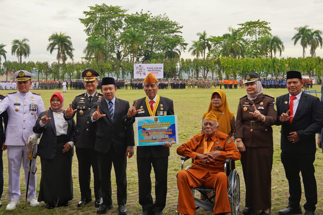 Pemprov Lampung Teguhkan Semangat Melanjutkan Perjuangan Bangsa di Hari Pahlawan 1 hari pahlawan pemrov lamppung