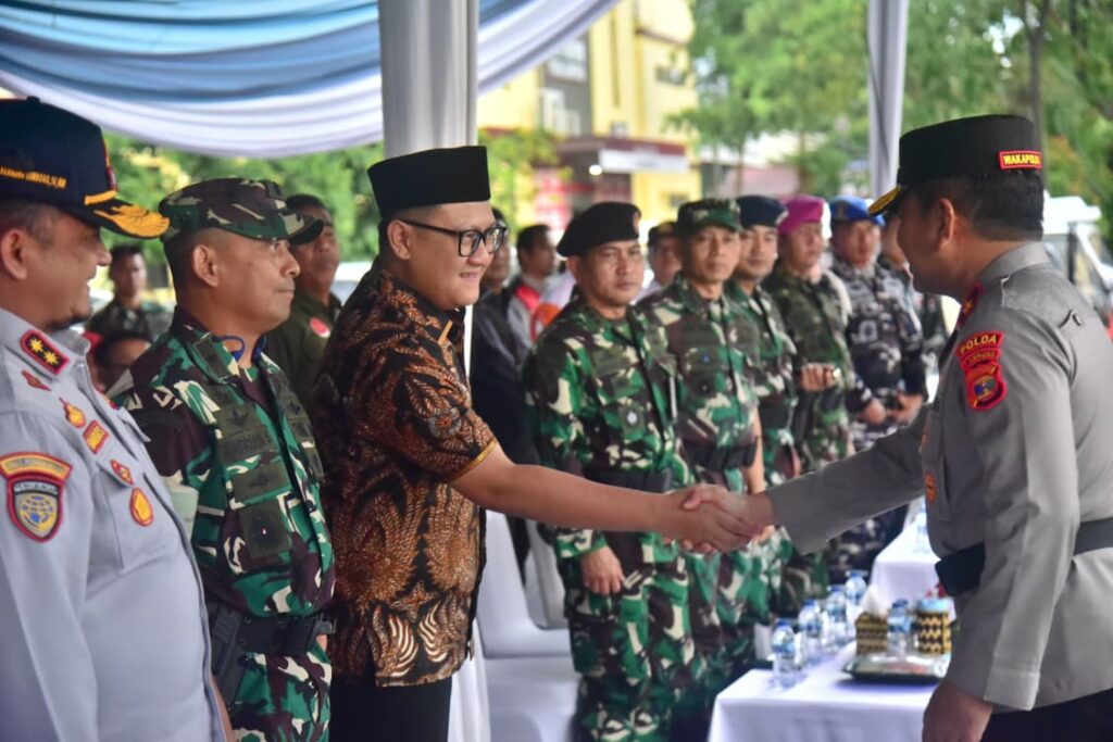 Apel Operasi Lilin 2025, Ketua DPRD Ajak Semua Elemen Jaga Keamanan 1 apel operasii lilin 2025