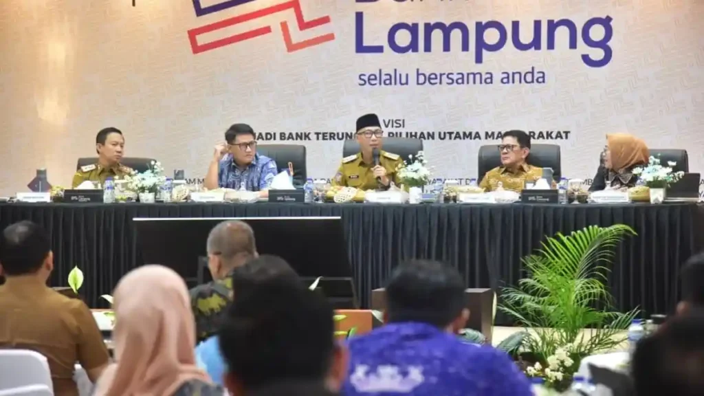 Giri Akbar Hadiri Rakor Strategis Bank Lampung, DPRD Tegaskan Fungsi Pengawasan 1 Ketua DPRD Lampung Ahmad Giri Akbar hadiri Rakor Strategis PT Bank Pembangunan Daerah Lampung Bank Lampung