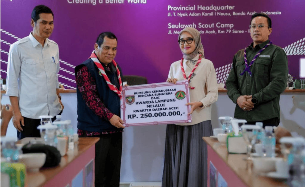 Pemprov Lampung dan Kwarda Pramuka Lampung Salurkan Bantuan Kemanusiaan untuk Masyarakat Terdampak Banjir di Banda Aceh1