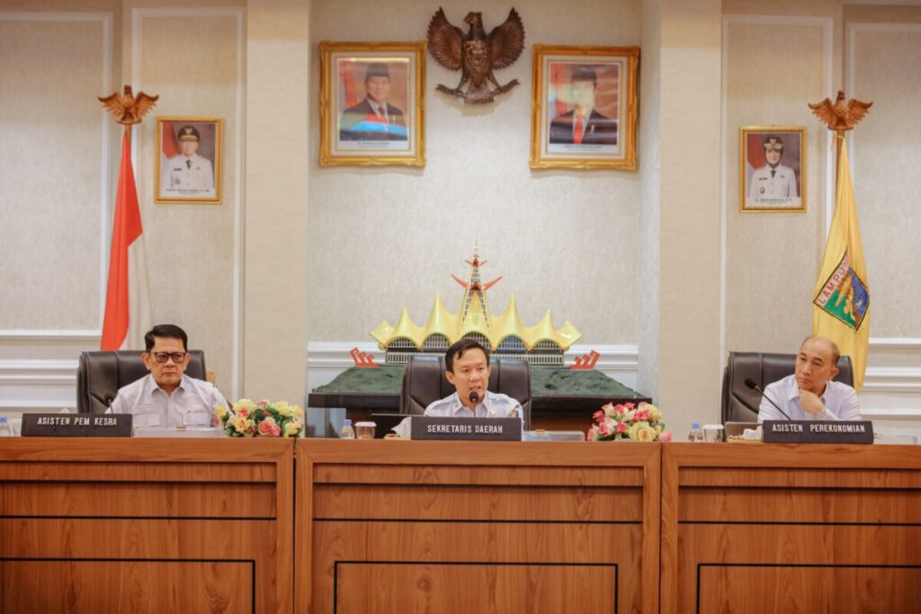 Sekdaprov Lampung Pimpin Rakor Program Kerja Sekretariat Daerah 1 Sekdaprov Marindo Kurniawan Pimpin Rakor Program Kerja Sekretariat Daerah