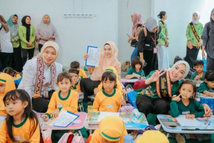 Bunda PAUD Lampung Buka Seminar dan Gebyar Mewarnai PAUD se-Lampung 6 Bunda PAUD Lampung Buka Seminar dan Gebyar Mewarnai PAUD se-Lampung