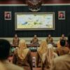 Pemprov Lampung Tegaskan Penguatan Disiplin dan Inovasi ASN Lewat Pengaturan Jam Kerja 2 Pemprov Lampung Tegaskan Komitmen Perkuat Disiplin Kerja dan Inovasi untuk Tingkatkan Kualitas Pelayanan Publik melalui Pengaturan Hari dan Jam Kerja ASN e1770100754588