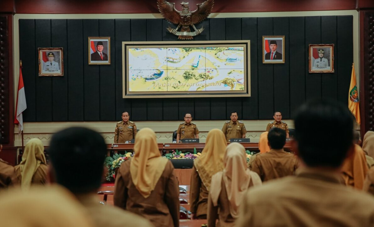 Pemprov Lampung Tegaskan Komitmen Perkuat Disiplin Kerja dan Inovasi untuk Tingkatkan Kualitas Pelayanan Publik melalui Pengaturan Hari dan Jam Kerja ASN e1770100754588