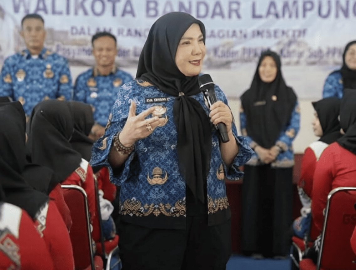 Pemkot Bandar Lampung Salurkan Insentif Kader Posyandu dan Lembaga Kemasyarakatan 1 Pemkot Bandar Lampung Salurkan Insentif Kader Posyandu dan Lembaga Kemasyarakatan