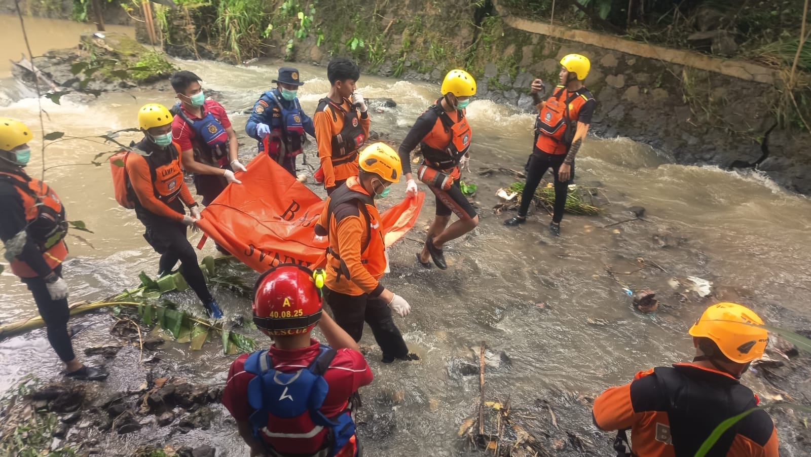 Anak Hanyut di Drainase Rajabasa, Tim Gabungan Lakukan Pencarian