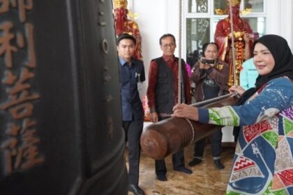 Rayakan Imlek 2026, Eva Dwiana Kunjungi Vihara Amurwa Bhumi Graha