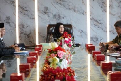 Eva Dwiana Terima Audiensi Kementerian Haji dan Umrah 7 Eva Dwiana Terima Audiensi Kementerian Haji dan Umrah, Pemkot Beri Dukungan