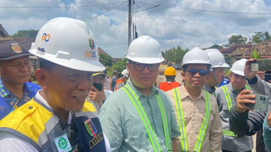 Giri Akbar Warning Keras: Jalan Jangan Asal Jadi, Proyek Jabung–Labuhan Maringgai Harus Tahan Lama