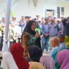 800 Warga Bumiwaras Terima Bantuan Beras Ramadhan