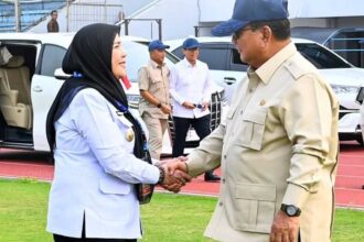 Walikota Bandar Lampung Turut Sambut Kedatangan Presiden Prabowo 4 Walikota Bandar Lampung Turut Sambut Kedatangan Presiden Prabowo