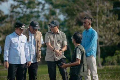 Pupuk Hayati Cair Gratis Jadi Andalan Gubernur Rahmat Mirzani Djausal Tingkatkan Kesejahteraan Petani