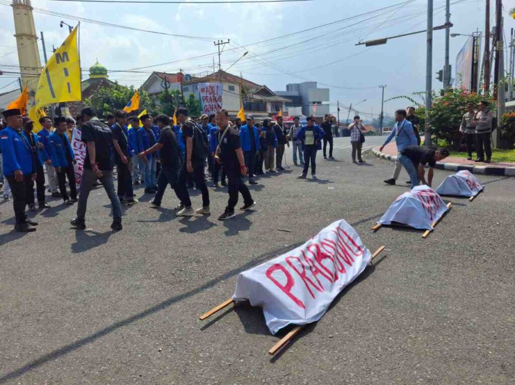 PMII Lampung Geruduk Pemprov Lampung, Bawa Tujuh Gugatan untuk Pemerintah