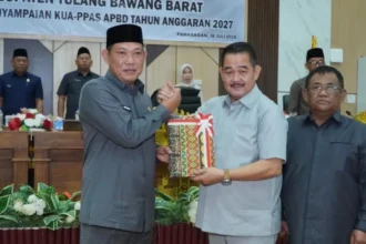 Wabup Nadirsyah Paparkan Prioritas Fiskal Tubaba 2027 di Hadapan DPRD