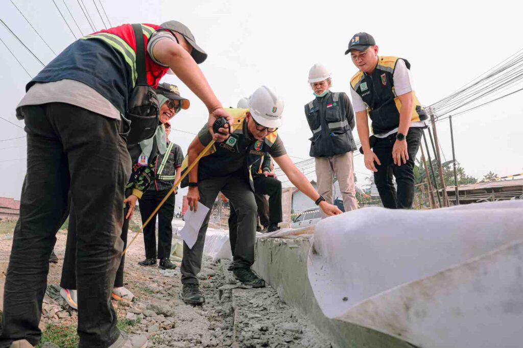 Jalan Kalirejo–Pringsewu Dikebut, Pemprov Lampung Targetkan Rampung Oktober 2026 1 Jalan Kalirejo–Pringsewu Dikebut, Pemprov Lampung Targetkan Rampung Oktober 2026