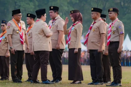 Wagub Jihan Terima Lencana Karya Bakti Pramuka 3 Wagub Jihan Terima Lencana Karya Bakti Pramuka