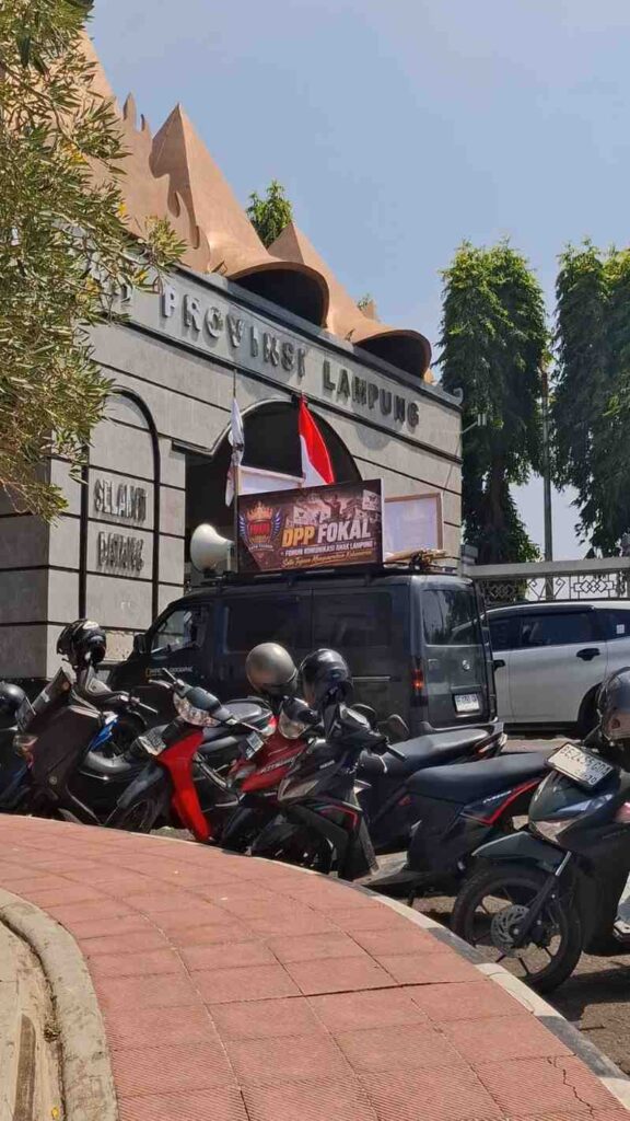 FOKAL Desak Usut Dugaan Penyimpangan Pengelolaan Aset Pemprov Lampung, Sekda Marindo: Sudah Sesuai Ketentuan dan Regulasi 2 FOKAL Desak Usut Dugaan Penyimpangan Pengelolaan Aset Pemprov Lampung, Sekda Marindo: Sudah Sesuai Ketentuan dan Regulasi