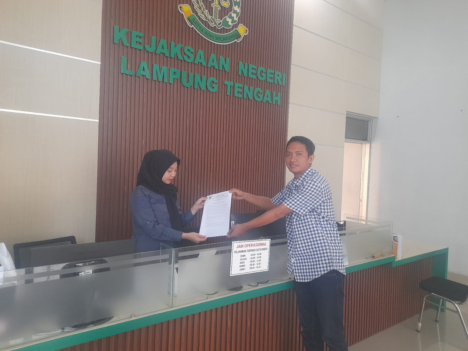 Pejabat Sekretariat DPRD Lamteng Dilaporkan Atas Dugaan Penyalahgunaan Anggaran 1 Pejabat Sekretariat DPRD Lamteng Dilaporkan Atas Dugaan Penyalahgunaan Anggaran