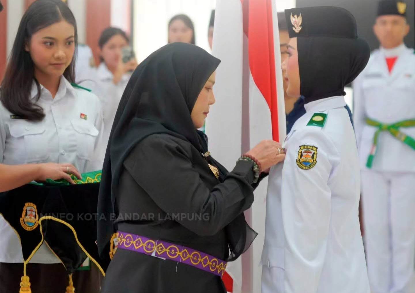 Eva Dwiana Kukuhkan 38 Paskibraka Bandar Lampung, Pesan Disiplin dan Nasionalisme 1 Eva Dwiana Kukuhkan 38 Paskibraka Bandar Lampung, Pesan Disiplin dan Nasionalisme
