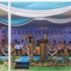 Buka Gebyar Perkemahan Pramuka, Wali Kota Ajak Generasi Muda Berkarya untuk Bandar Lampung 2 Buka Gebyar Perkemahan Pramuka, Wali Kota Ajak Generasi Muda Berkarya untuk Bandar Lampung Pesan tersebut disampaikan Eva Dwiana saat membuka Gebyar Perkemahan Bandar Lampung sekaligus Apel Besar Peringatan Hari Pramuka ke-65 Tahun 2026 Tingkat Cabang Gerakan Pramuka Kota Bandar Lampung di Bumi Perkemahan Cabang Kota Bandar Lampung, Rajabasa. Kegiatan berlangsung selama lima hari, mulai 27 September hingga 1 Oktober 2026. Sedangkan Apel Besar Peringatan Hari Pramuka dilaksanakan pada Senin (28/9/2026). Mengusung tema **“Bersatu, Gembira, Berkarya Menuju Bandar Lampung Hebat”**, kegiatan tersebut diikuti ratusan anggota Pramuka golongan penggalang, penegak dan pandega dari berbagai gugus depan se-Kota Bandar Lampung. Dalam amanatnya, Eva menyampaikan ucapan selamat Hari Pramuka ke-65. Ia menilai Gerakan Pramuka menjadi salah satu wadah bagi generasi muda untuk membangun karakter, kedisiplinan, kemandirian serta rasa cinta tanah air. “Pramuka adalah wadah pembentukan karakter, kedisiplinan, kemandirian, dan rasa cinta tanah air. Melalui Gebyar Perkemahan ini, kita harapkan lahir generasi muda Bandar Lampung yang tangguh, berakhlak, dan siap membangun bangsa,” ujar Eva. Eva juga mengajak seluruh peserta mengikuti rangkaian kegiatan dengan sungguh-sungguh. Ia berpesan agar para anggota Pramuka mengedepankan kerja sama, menjaga kebersihan dan ketertiban selama mengikuti kegiatan. Menurutnya, perkemahan juga menjadi ruang bagi peserta untuk belajar bekerja sama, melatih kemandirian serta mengembangkan kemampuan dan potensi diri. Dalam kesempatan tersebut, turut dilakukan penyematan pin dan pemberian sertifikat penghargaan kepada anggota Pramuka Kota Bandar Lampung yang telah menyelesaikan tugas mewakili daerah pada ajang Jambore Nasional. Kegiatan tersebut turut dihadiri Wakil Wali Kota Bandar Lampung, Forkopimda, Ketua Kwarcab beserta jajaran pengurus Kwarcab Kota Bandar Lampung, para pembina serta peserta Gebyar Perkemahan.