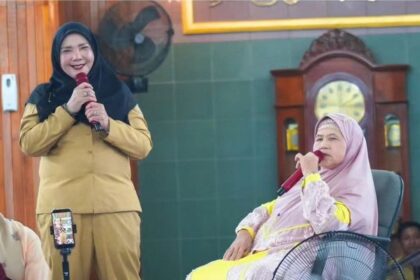 Bersama Mamah Dedeh, Wali Kota Eva Dwiana Ajak Warga Jaga Iman dan Kebersamaan 1 Bersama Mamah Dedeh, Wali Kota Eva Dwiana Ajak Warga Jaga Iman dan Kebersamaan