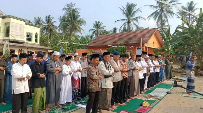 Hadapi Kemarau dan Abu Vulkanik, Pemkot Bandar Lampung Ajak Warga Sholat Istisqo 1 Hadapi Kemarau dan Abu Vulkanik, Pemkot Bandar Lampung Ajak Warga Sholat Istisqo