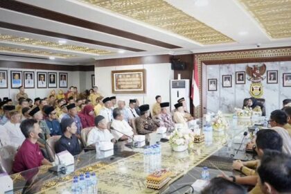 Pemkot Bandar Lampung Salurkan Hibah untuk Pertuni dan Rumah Ibadah
