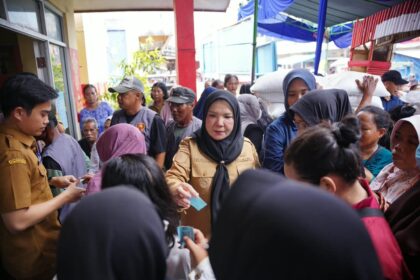 Hadapi Kemarau Panjang, 31.179 KPM di Bandar Lampung Terima Bantuan Beras 8 Hadapi Kemarau Panjang, 31.179 KPM di Bandar Lampung Terima Bantuan Beras