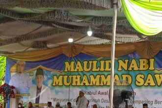 Ustadz Aang Romli Sampaikan Empat Pesan Penting dalam Peringatan Maulid Nabi 4 Ustaz Aang Romli Sampaikan Empat Pesan Penting dalam Peringatan Maulid Nabi