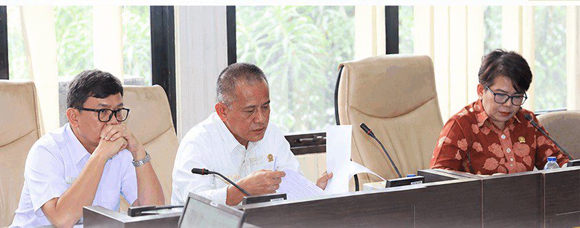 Bapemperda DPRD Lampung Matangkan Tiga Raperda, Kelautan hingga Desa Wisata 1 Bapemperda DPRD Lampung Matangkan Tiga Raperda, Kelautan hingga Desa Wisata