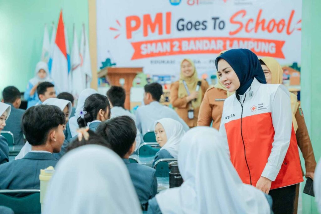 PMI Lampung Gelar PMI Goes to School di SMA Negeri 2 Bandar Lampung, Tanamkan Nilai Kemanusiaan dan Kepedulian Lingkungan