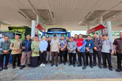 Ketua DPRD Lampung Bersama Gubernur Sambut Reses Komisi XII DPR RI, Bahas Ketersediaan BBM 5 Ketua DPRD Lampung Bersama Gubernur Sambut Reses Komisi XII DPR RI, Bahas Ketersediaan BBM